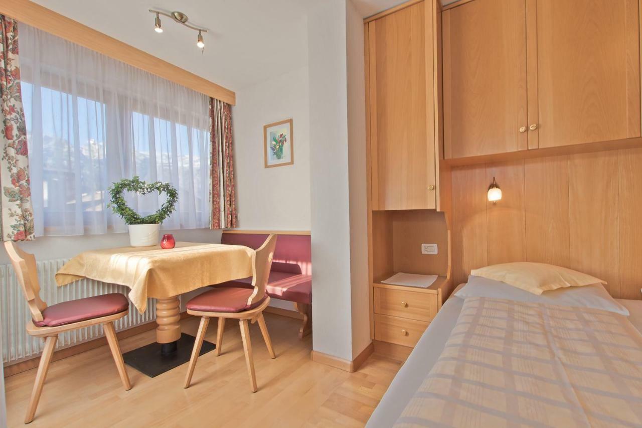 Appartamenti Vilin San Cassiano  Luaran gambar
